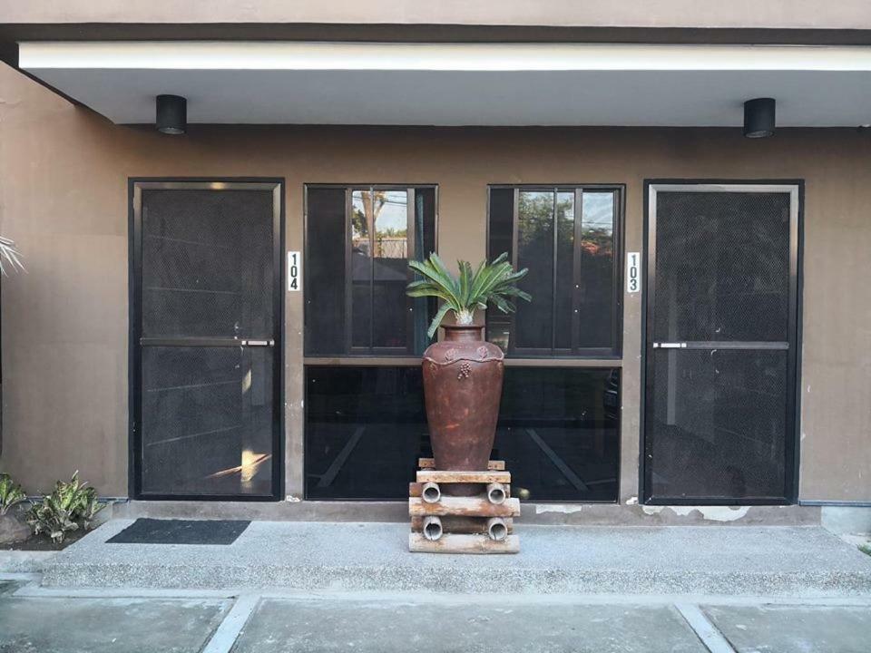 Anabelle Residence Dumaguete City Exteriör bild